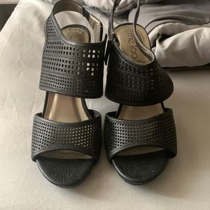 Black heel mesh like shoes only worn a few times
